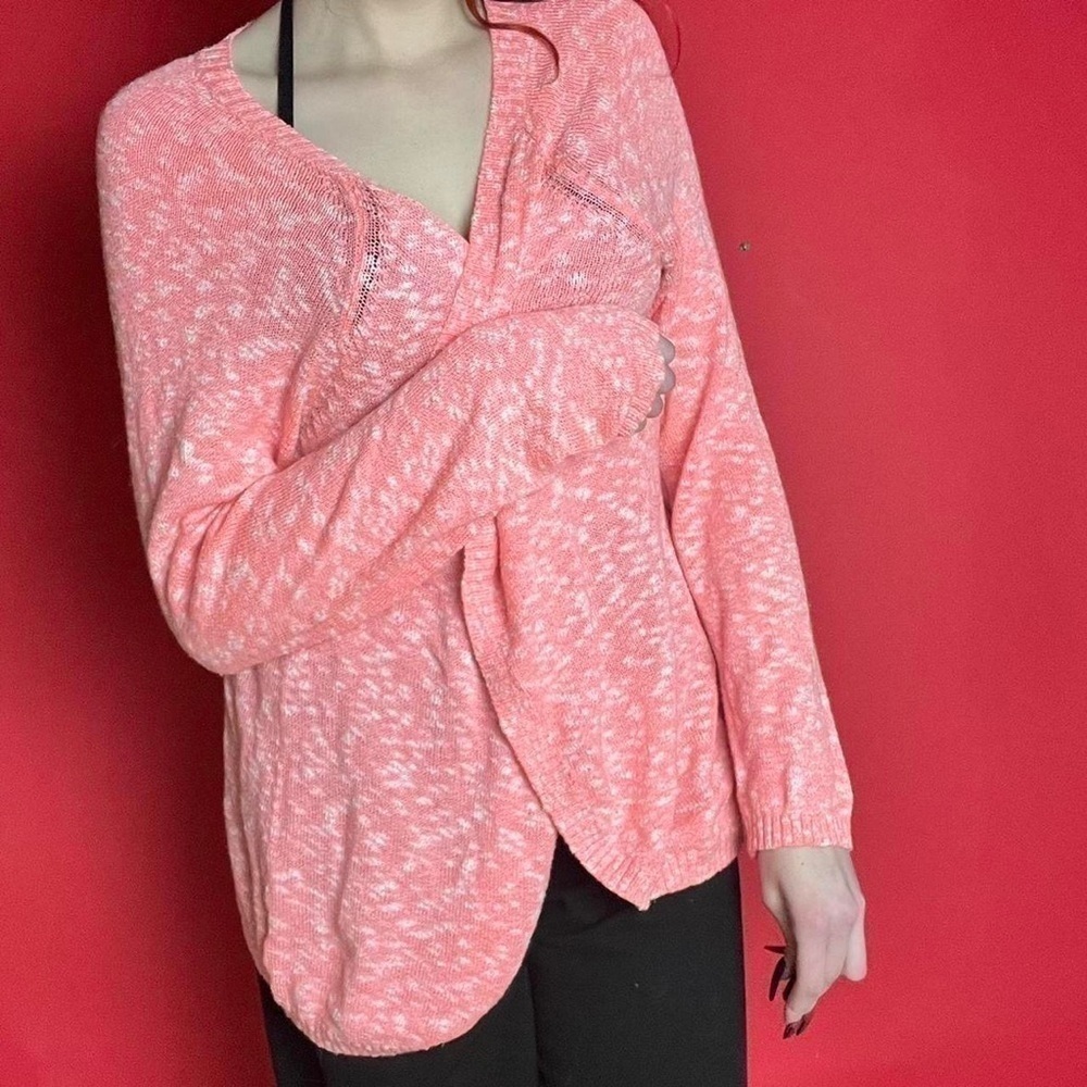 Pink and white sweater cardigan 💕🤍